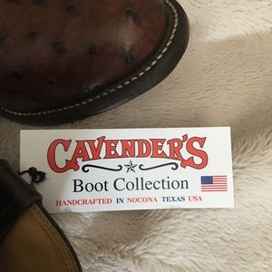 Cavender’s men’s round toe ostrich print western romper boots.